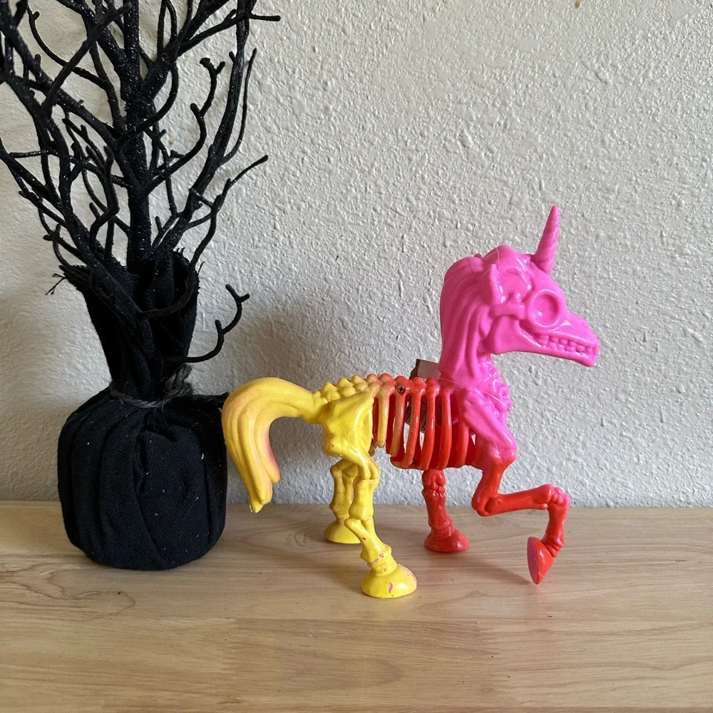 New Halloween Whimsigoth skeleton uniocorn 🦄
